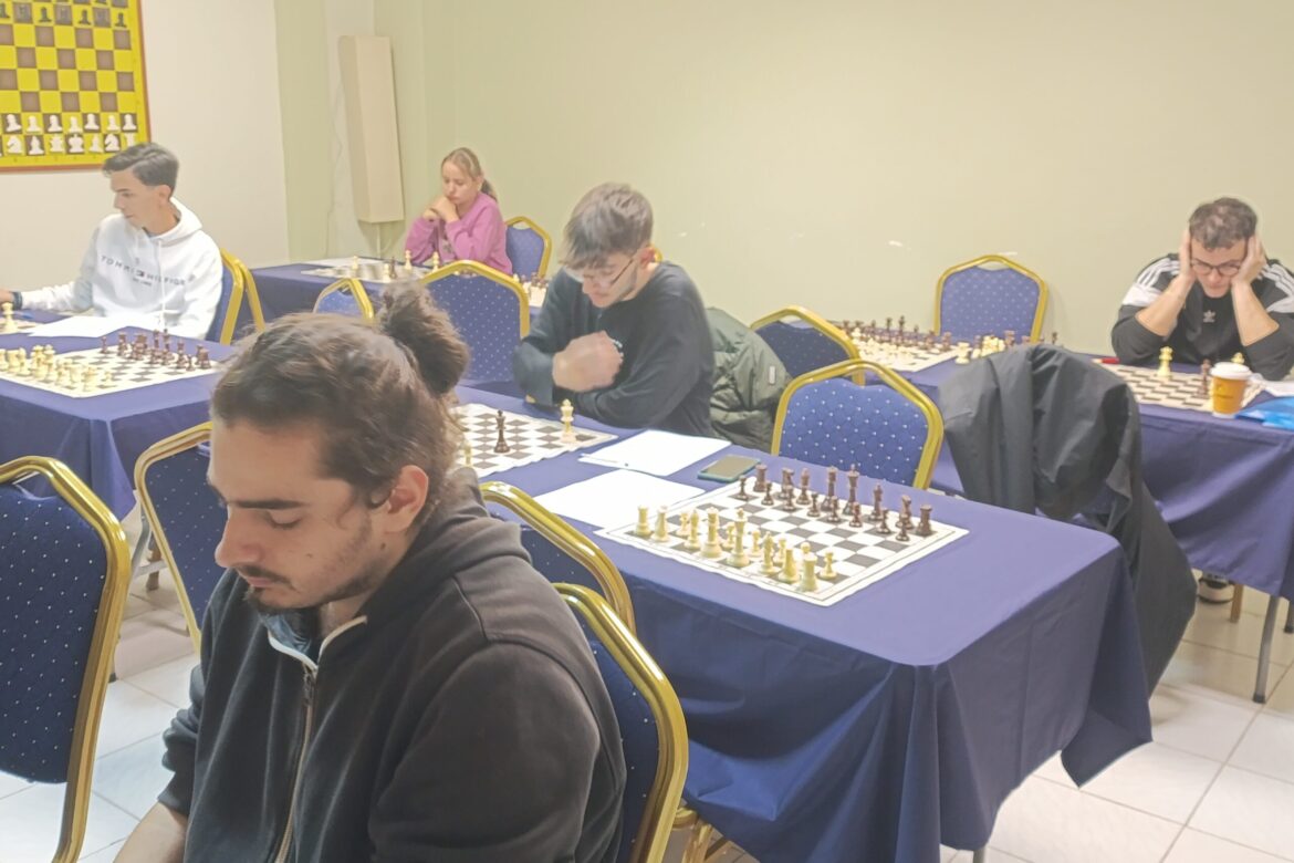 1ος Διαγωνισμός Σκακιστικών Προβλημάτων Κάτω αίθουσα 02